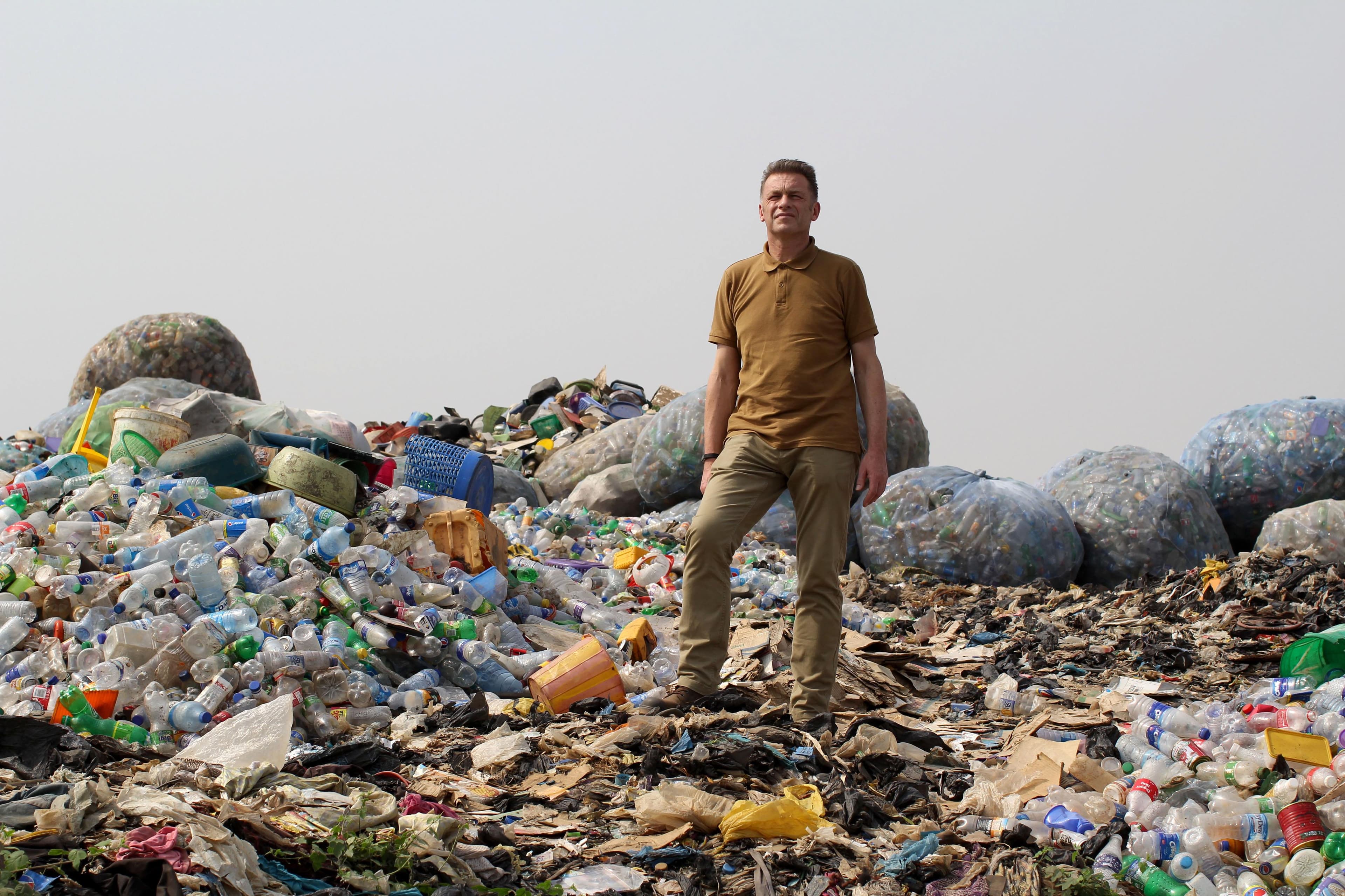 Chris Packham: 7.7 Billion People and Counting