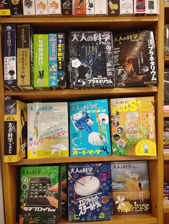 纪实72小时：漫步巨型书店的活字森林