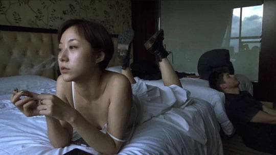 公车上的白色蝴蝶